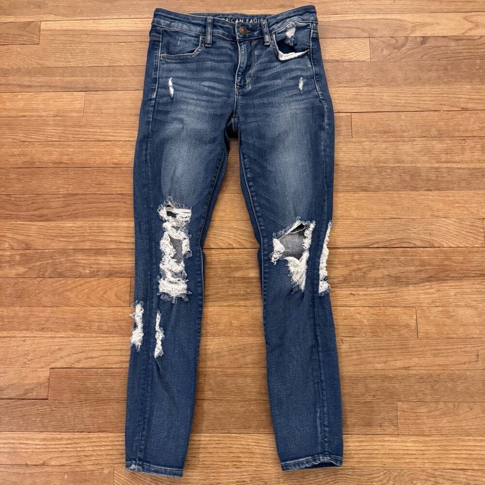American Eagle Women's Distressed Jeggings - Size 6
 b86